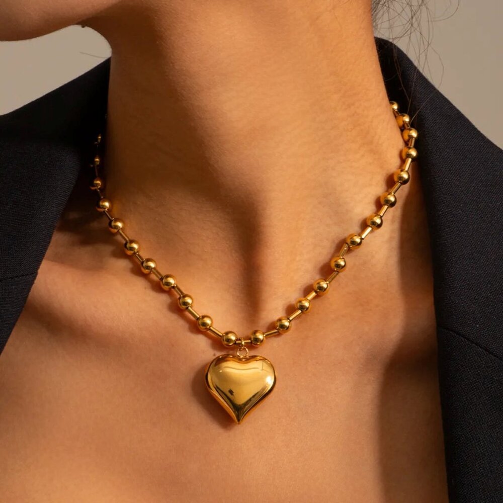 SET of Elegant Heart-Shaped 18K Gold-Plated Stainless Steel Bracelet & Necklace